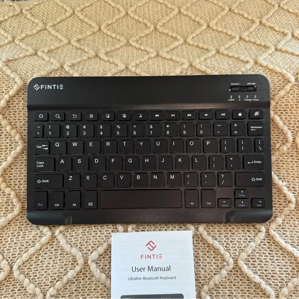 Black Bluetooth Keyboard for Tablets
